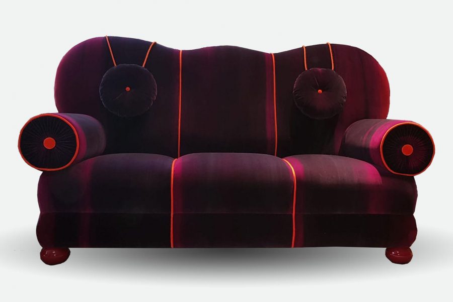 Sofa in Amazilia Samt