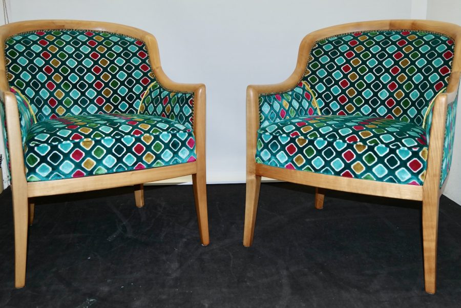 2 Sessel mit Rautenmuster