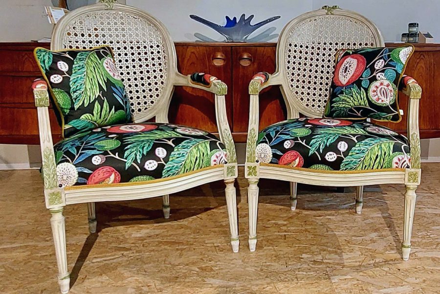 2 Sessel mit Geflecht