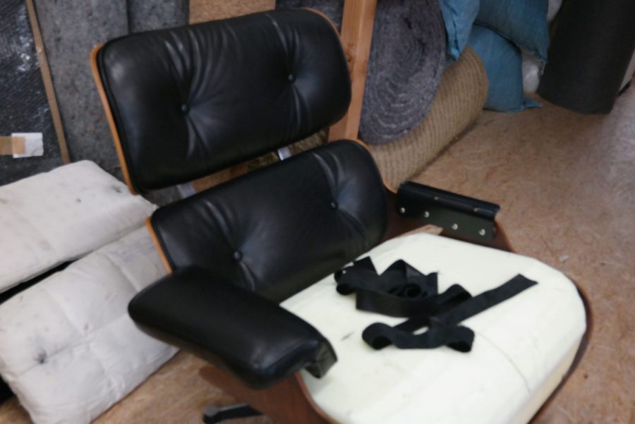 Aufbereitung eines Charles Eames Lounge Chair (1956)
